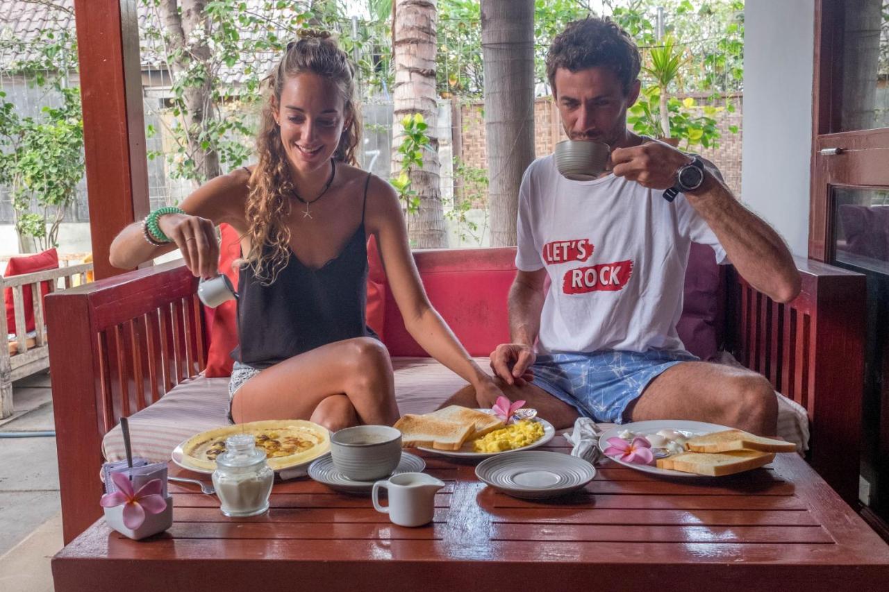 Aaliku Bungalows Gili Trawangan Bagian luar foto