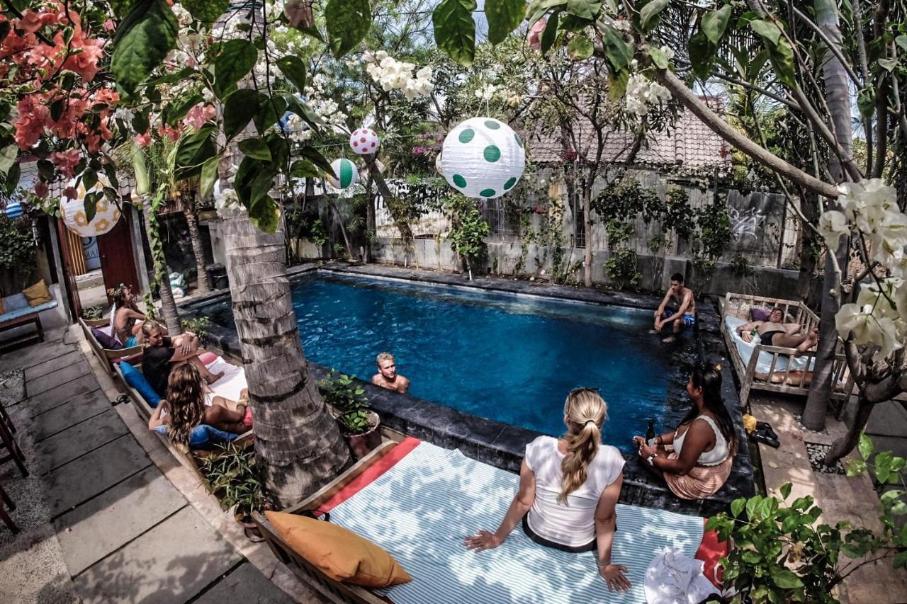 Aaliku Bungalows Gili Trawangan Bagian luar foto